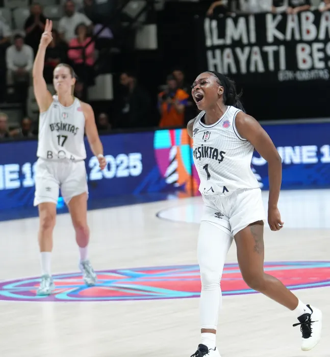 Dana Evans ve Jovana Nogic ikilisi toplam 38 sayı ürettiler.