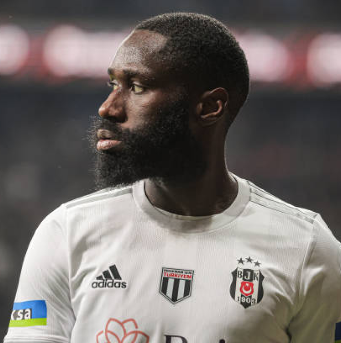 Beşiktaş’ta Ayrılık Kapıda: Arthur Masuaku AEK Yolcusu!