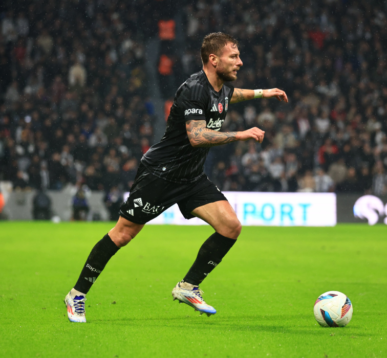 Ciro Immobile tedavi için İtalya'ya gitti!