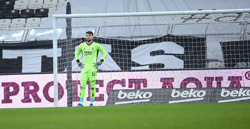 Beşiktaş'ta beklenmeyen ayrılık kararı! Yönetim şartlı onayladı