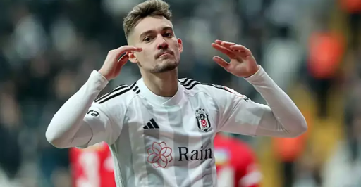 Beşiktaş’ta ayrılık! Büyük umutlarla geldi, gidecekler listesinde