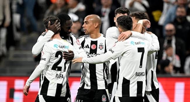 Beşiktaş’ta transfer planı değişti!