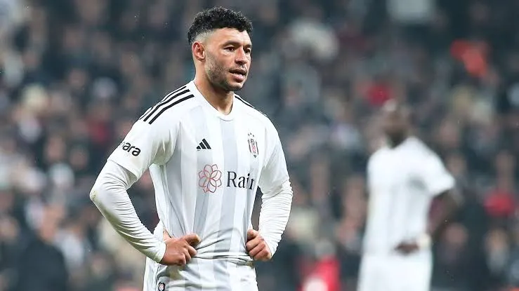 Beşiktaş Alex Oxlade Chamberlain ile yollarını ayırdı!