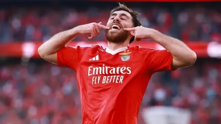Serdal Adalı Portekiz’de! Orkun Kökçü İçin Benfica ile Masaya Oturacak