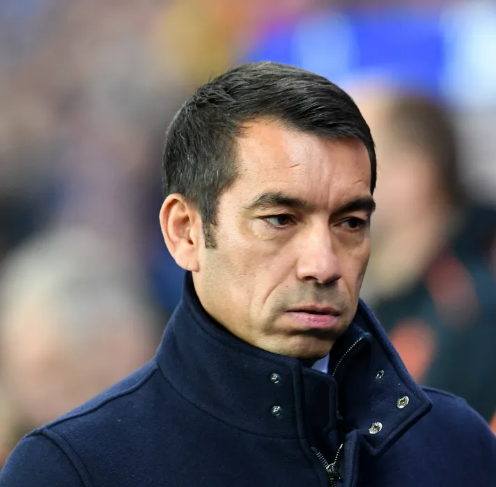 Van Bronckhorst'tan Beşiktaş itirafı: "Yeniden başlayabilirim!"