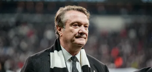 Beşiktaş divan kurulunda olay: Hasan Arat'a yumruk atıldı!