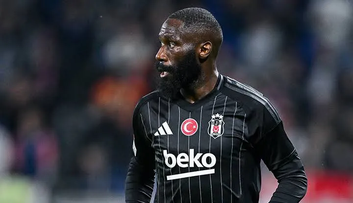 Beşiktaş’ta Masuaku belirsizliği!