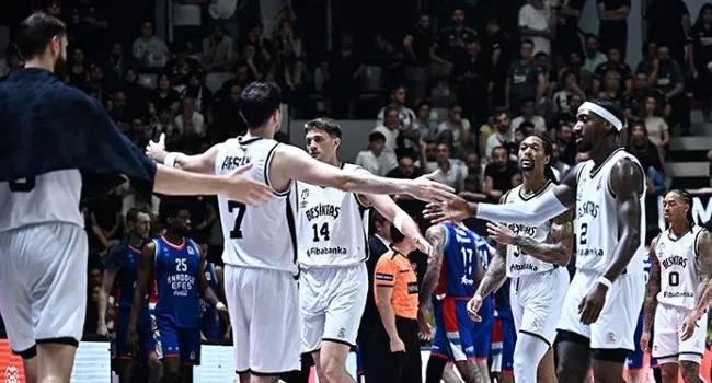 Beşiktaş, Galatasaray'ı Farklı Mağlup Etti!