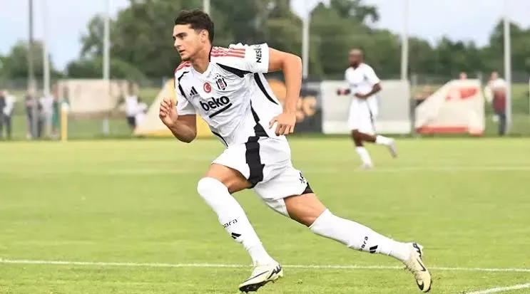 Mustafa Hekimoğlu'ndan gururlandıran başarı