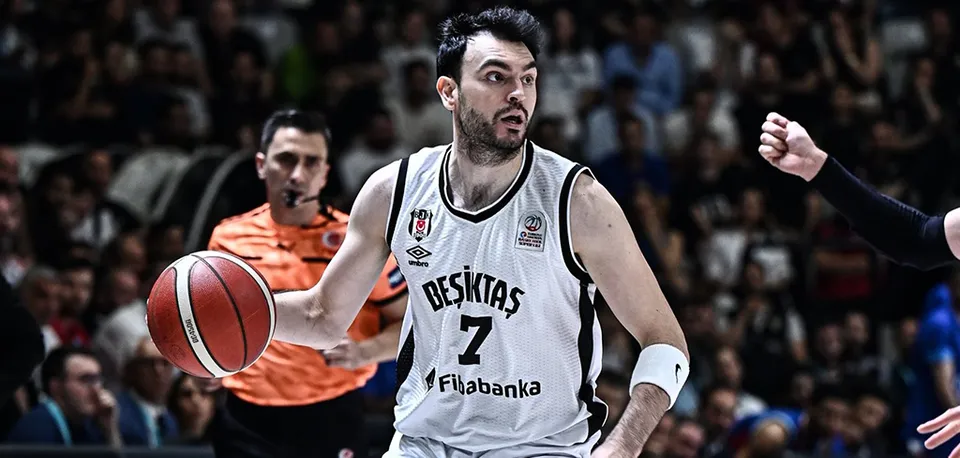 Yiğit Arslan Beşiktaş'ta Kalıyor!