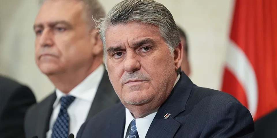 Serdal Adalı’dan sert çıkış: “Hayırdır! Kiminle konuşacağım!"