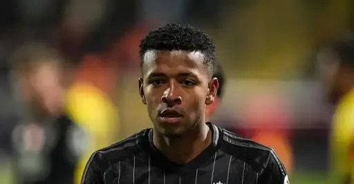 Keny Arroyo, Cruzeiro’da!