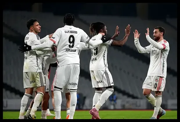 Beşiktaş’ın Gaziantep FK maçı hücum hattı belli oldu!