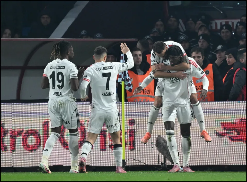 Beşiktaş'lı futbolcuların Trabzonspor maçı sonrası açıklamaları!