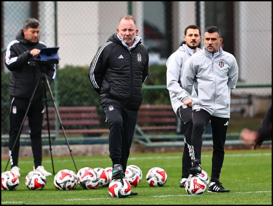 Beşiktaş'ta transfer hareketliliği devam ediyor!