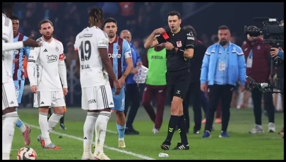 Trabzonspor - Beşiktaş maçının VAR kayıtları açıklandı!