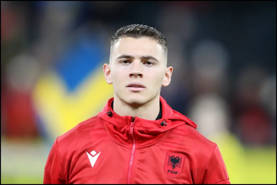 Beşiktaş'ın Asllani Dosyasında Serie A Engeli!