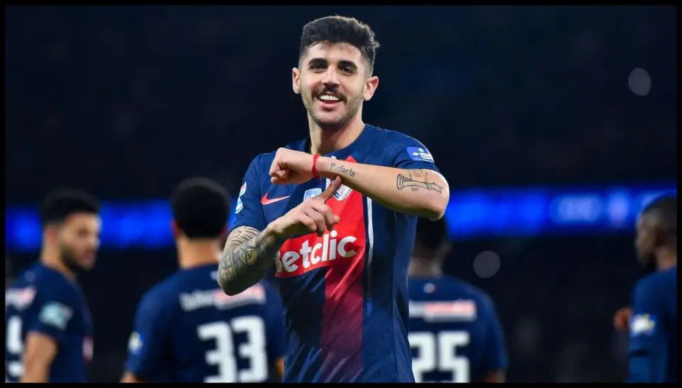 Sergen Yalçın Yeşil Işığı Yaktı! Beşiktaş, PSG'nin Genç Stoperini İstiyor!