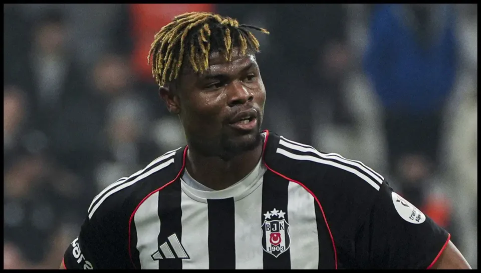 Sergen Yalçın’dan Agbadou’ya Net Mesaj: “Defansın Lideri Sensin!”