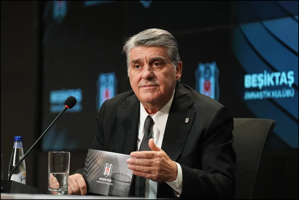 Serdal Adalı’dan Derbi Sonrası Sert Çıkış: “VAR Ekibi Görevi Bıraksın!”