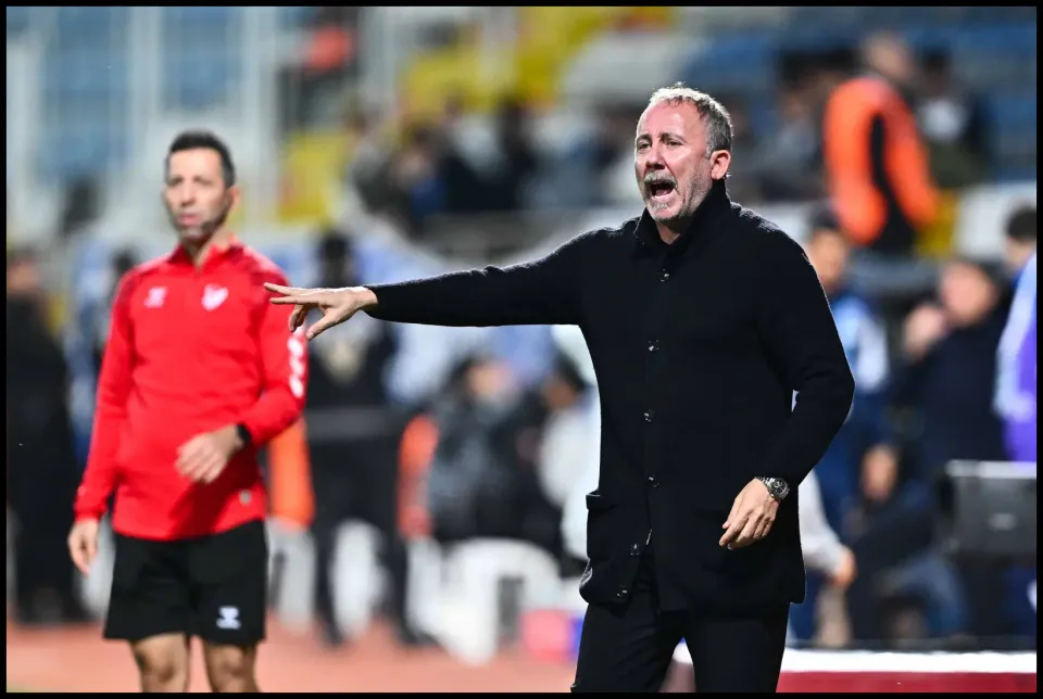 Sergen Yalçın'dan Rizespor Maçı Sonrası Açıklamalar!