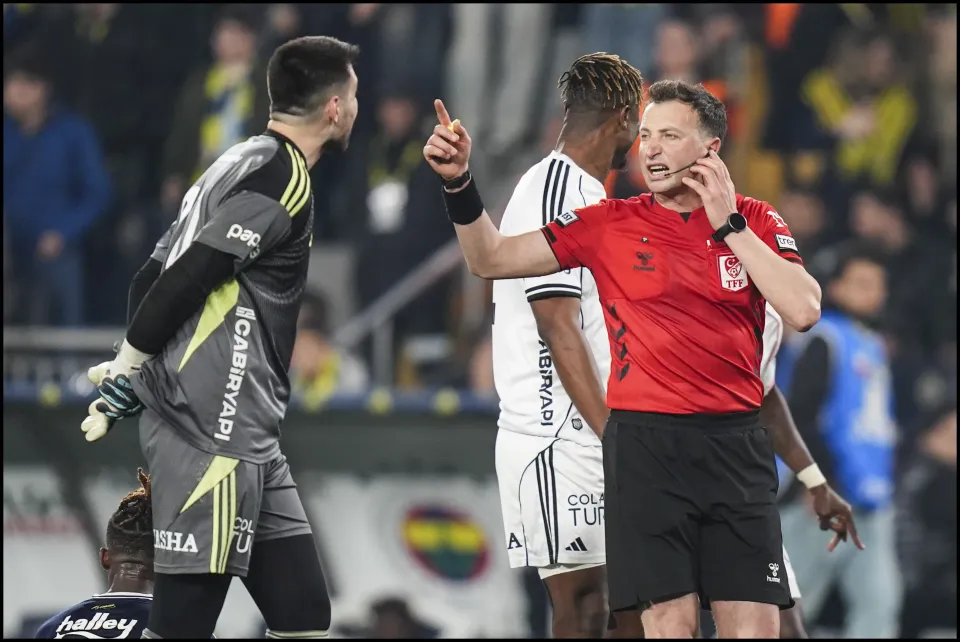 Beşiktaşlı Futbolcuların Fenerbahçe Maçı Sonrası Açıklamaları!