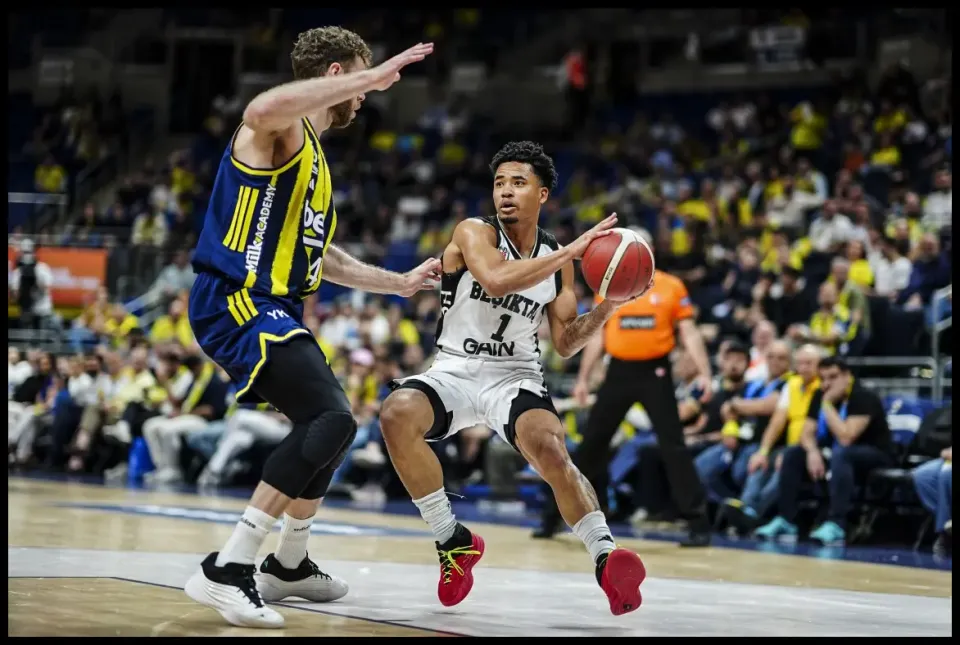 Beşiktaş GAİN’den Fenerbahçe Beko Karşısında Gövde Gösterisi!