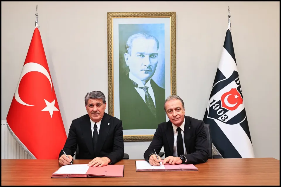 Beşiktaş’ta Futbol Direktörü Önder Özen Oldu!
