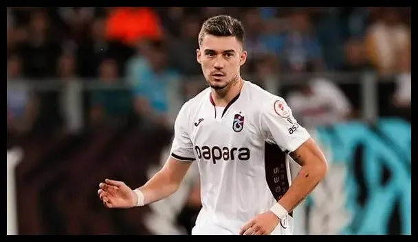 Trabzonspor, Ernest Muçi'nin Opsiyonunu Kullanıyor!