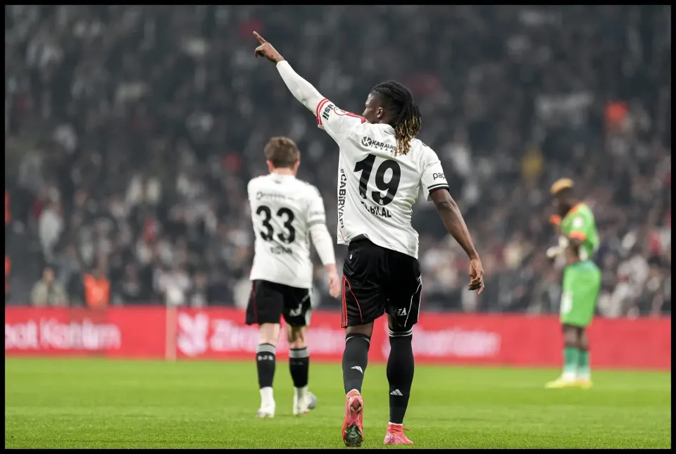 Beşiktaş, El Bilal Toure İçin Kararını Verdi!